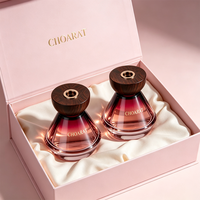 Flacon de parfum personnalisé de 130 ml, dégradé rose, avec bouchon en bois et base pyramidale facettée, vente en gros d'usine, flacon de parfum de luxe en verre
