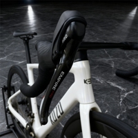 Vélo de route aérodynamique en fibre de carbone 700C, 24 vitesses, frein à disque hydraulique, jeu de roues en carbone de 50 mm, axe traversant, 5 tailles, vélo de course pour adultes