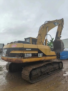 Excavadora Usada de Alta Calidad Cat320B de 20 Toneladas, Modelo 2020, con Pocas Horas de Trabajo, con Motor y Rodamientos Originales - Product Image 4