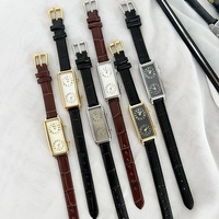 Montre Gedi à double fuseau horaire, cadran à double fenêtre, style rétro rectangulaire, haut de gamme, double mouvement, montre à quartz pour femmes
