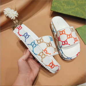 Sandalias de Marca en Oferta para Mujer, Sandalias de Lona Vaquera, Sandalias Planas de Diseño a la Moda, Venta al por Mayor - Product Image 3