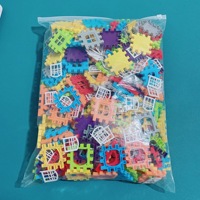 Ensemble de blocs de construction en plastique pour la construction de maisons, vente en gros directe d'usine, briques d'assemblage créatives, jouets éducatifs DIY pour enfants