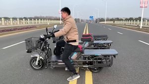 Load King 01 Series Classic 72V 32Ah 1200W Entrega de freno de disco <span class=keywords><strong>E</strong></span>-Scooter/Motocicleta 300kg Motocicleta eléctrica de servicio pesado - Product Image 6