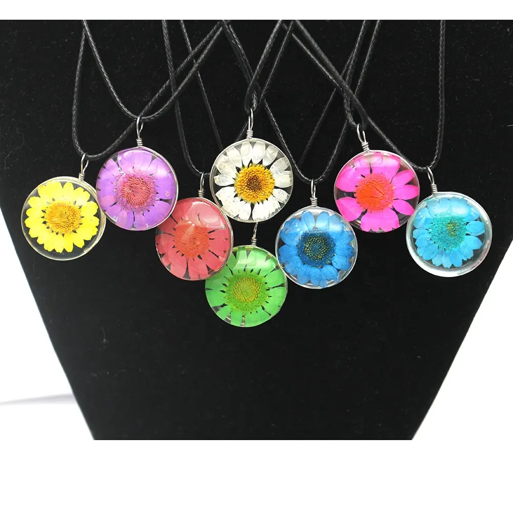 Wholesale Round Dried Flower Necklace Charm Pendant Women Jewelry Accessories Uniform Decoration Gifts