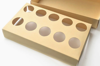 Boîte à chocolat en carton rigide avec fermeture magnétique, logo personnalisé, séparateurs, finition mate en éponge, recyclable