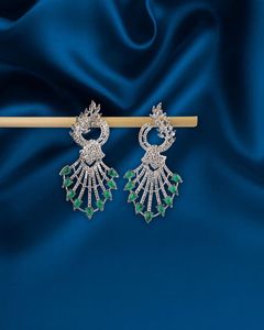 Boucles d'oreilles en cristal élégantes à la demande pour dames avec un beau design fait main disponible au meilleur prix - Product Image 6