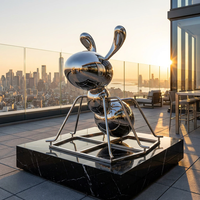 Escultura de hormiga abstracta de acero inoxidable personalizada con acabado espejo para entrada de hotel o jardín