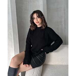 เสื้อสเวตเตอร์คอวี แขนยาว ผ้าริบถัก สำหรับผู้หญิง รุ่น Luxe หนา 14 กรัม ป้องกันขนร่วง สไตล์ Normcore มินิมอล สีขาว สำหรับฤดูใบไม้ร่วง - Product Image 1