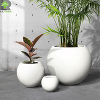 Pot de fleurs carré minimaliste en argile légère, fait main, écologique, pour l'intérieur et l'extérieur, personnalisable
