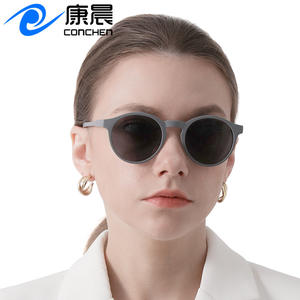 Gafas de Sol Redondas Minimalistas Unisex con Protección UV400, Material de PC, para Protección Solar, Viajes, Conducción y Moda - Product Image 5