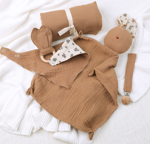 Nouveau Coffret Cadeau de Naissance : Baignoire, Chaîne de Sucette, Lange en Mousseline, Bavoir et Anneau de Dentition au Crochet (<span class=keywords><strong>0</strong></span>-<span class=keywords><strong>6</strong></span> <span class=keywords><strong>Mois</strong></span>) – Ensemble Souvenir pour Bébé - Product Image 2