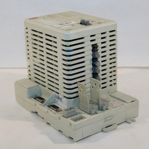 ตัวควบคุม PM825 รุ่น 3BSE010796R1 สำหรับ PLC - Product Image 1