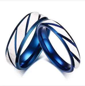 LVR025 最小的设计高品质 316L 蓝色镀不锈钢简单乐队珠宝情侣戒指钛