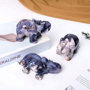 Vente en gros d'éléphants sculptés en agate bleue Sakura, cristaux de Reiki pour la décoration - Product Image 3