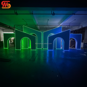 Arche de fond de scène de mariage personnalisée en acrylique blanc lisse avec éclairage LED - Product Image 3