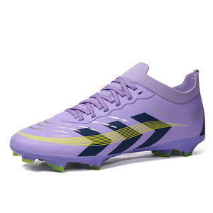 Chaussures de football pour jeunes 2025, nouvelle coloris, durables, antidérapantes, crampons hauts, tige en PVC, semelle extérieure en caoutchouc pour le sport sur herbe unisexe - Product Image 2