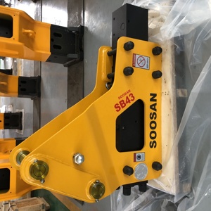 For SB43 New Side Type Hydraulic Breaker for 6-9 Tons Excavators 375kg Weight Featuring Core Engine Components-Chisel Breaker - Product Image 5