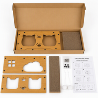Griffoir pour chat en bois à trois niveaux avec jouets interactifs à pompons, structure en bambou, carton ondulé, arbre à chat écologique