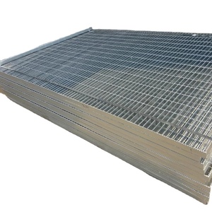 100Mm * 30Mm 100Mm * 40Mm <span class=keywords><strong>Mesh</strong></span> Opening Zware Lassen Hdg Gekartelde Stalen Rooster Loopbrug Drainage - Product Image 1