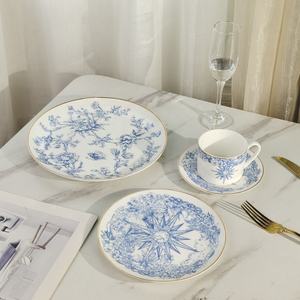 Service de vaisselle de dîner en céramique dorée Royal Bone, ensemble de 4 pièces avec logo, cadeaux d'affaires - Product Image 2