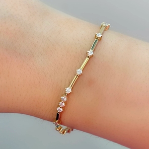 Vàng Bạc Hình Học Thanh Thời Trang Phụ Nữ Trang Sức <span class=keywords><strong>Set</strong></span> <span class=keywords><strong>Prong</strong></span> <span class=keywords><strong>Set</strong></span> 5A CZ Chuỗi Vòng Đeo Tay Vòng Cổ Hoop Bông Tai - Product Image 5