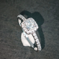 Bague de fiançailles en argent 925 plaqué rhodium, tendance, avec moissanite ronde brillante VVS, pour un cadeau d'anniversaire