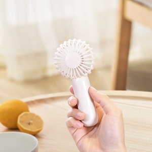 מאוורר ידני חשמלי קטן ונייד אישי עם קירור אוויר, נטען ב-<span class=keywords><strong>USB</strong></span> עם תאורת לד, לשנת 2026 - Product Image 1