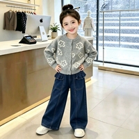 Vêtements pour bébé Automne Nouveau style coréen Jacquard Cardigan en tricot à manches longues Jeans Ensemble deux pièces