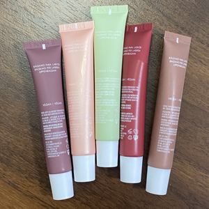 لصيف أيام الجمعة أحمر شفاه Vanillebeige كريمي عشبي ملون شفاه مزجج مع انفجار PinkSugar موصى به للغاية - Product Image 3