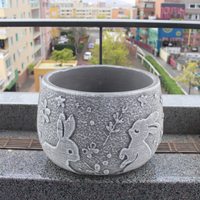 Jardinière en ciment écologique faite à la main avec des éléments décoratifs en forme de lapin pour jardin, balcon, maison