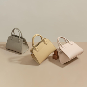 High-quality genuine leather women's bag, stylish, simple and casual, featuring a luxurious genuine leather shoulder bag. - Product Image 6