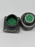 Connecteur industriel circulaire mâle/femelle de série J599 conforme à la norme MIL-DTL-38999, à haute température et à raccordement fileté pour l'aviation