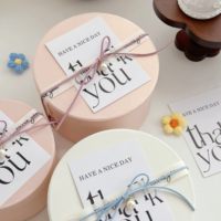 Boîte à bijoux en gros personnalisée en papier, cylindre rond pour gâteaux, aliments ou emballage de fleurs, boîtes à bijoux avec couvercle