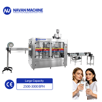 Machine de remplissage et de conditionnement d'eau multifonctionnelle, machine de remplissage de bouteilles, machine complète pour l'eau vitaminée, machine complète pour l'eau potable en bouteille