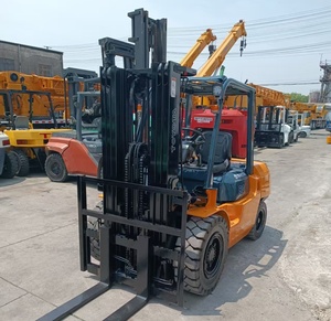 Montacargas Komatsu diésel FD30 de 3 y 5 toneladas, usado en Japón, en buen estado, en venta en Shanghái, al mejor precio. - Product Image 3