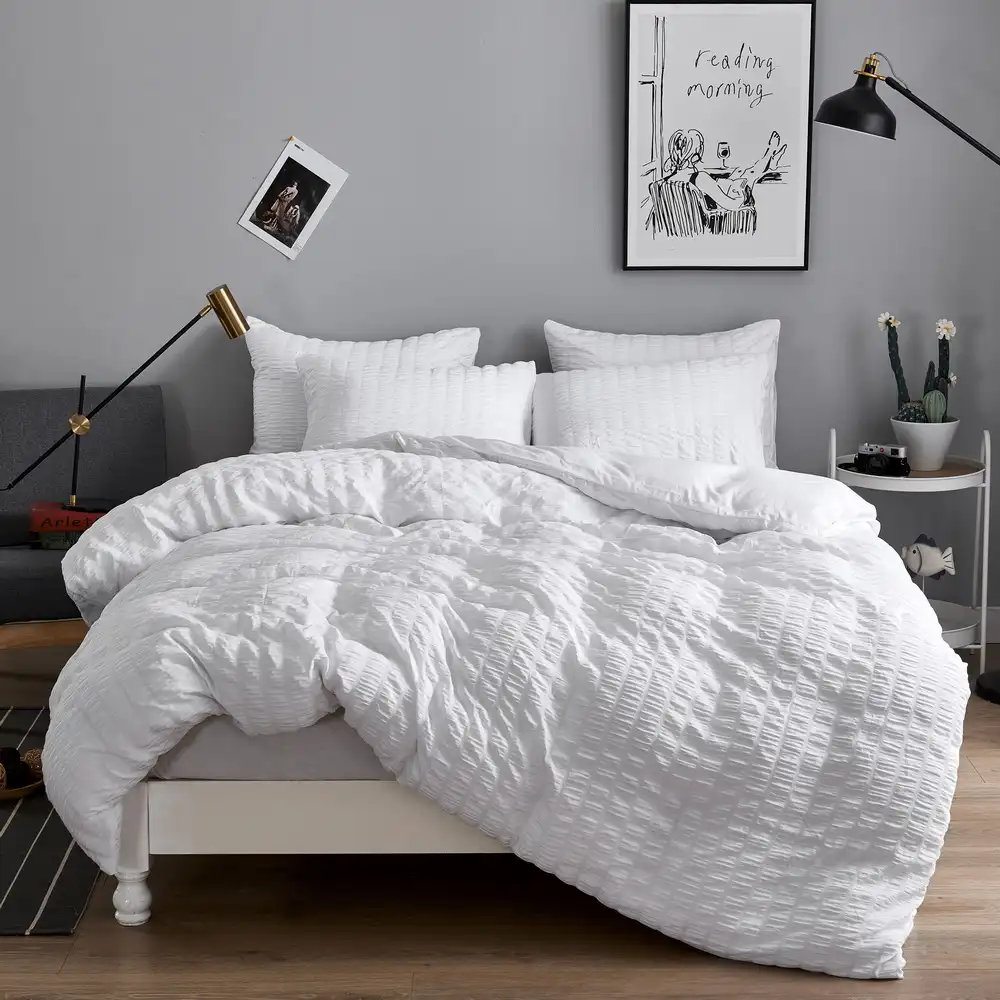 Branco personalizado barato luxo pena impresso texturizado capa de edredon da cama conjuntos de cachecol Seersucker
