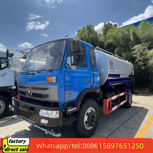 Chine usine bon prix Dongfeng 2000 3000 4000 litres petit camion-citerne d'eau à <span class=keywords><strong>vendre</strong></span> - Product Image 2