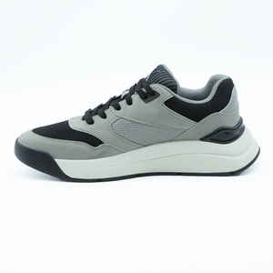 Baskets de course décontractées pour hommes les plus populaires respirantes à lacets conception en maille antidérapante caractéristiques de <span class=keywords><strong>tennis</strong></span> en <span class=keywords><strong>cuir</strong></span> véritable couleur noire - Product Image 1