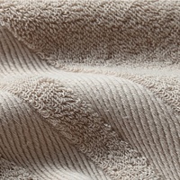 Serviettes de bain en gros d'impression de broderie de Offre Spéciale beaucoup de couleurs et serviettes de plage pliables pour l'agrément de fournitures d'hôtel