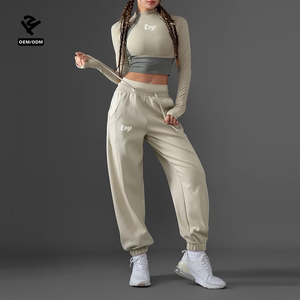 F240784 Set personalizzato <span class=keywords><strong>in</strong></span> due pezzi abbigliamento da donna ad alta elasticità aderente Crop Top ampio Set da Jogger abbigliamento sportivo Streetwear - Product Image 1