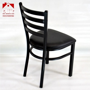 Silla <span class=keywords><strong>Alessandro</strong></span> de Metal Negro - Asiento de Vinilo Negro - Product Image 3