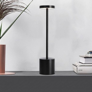 Lampe de table moderne simple vente chaude chambre à coucher salon lumière ambiante <span class=keywords><strong>tactile</strong></span> - Product Image 4