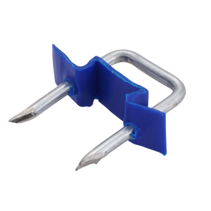अंदर 1/2. 14/2 और 12/2 केबल (100-पैक) के लिए ब्लू प्लास्टिक धातु इन्सुलेट स्टेपल - Product Image 1