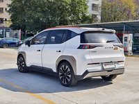 AION 2021 2022 Véhicule électrique pur/GAC AION Y SUV 5 portes 5 places Conduite à gauche Autonomie de 601-700 km Fabriqué en Chine