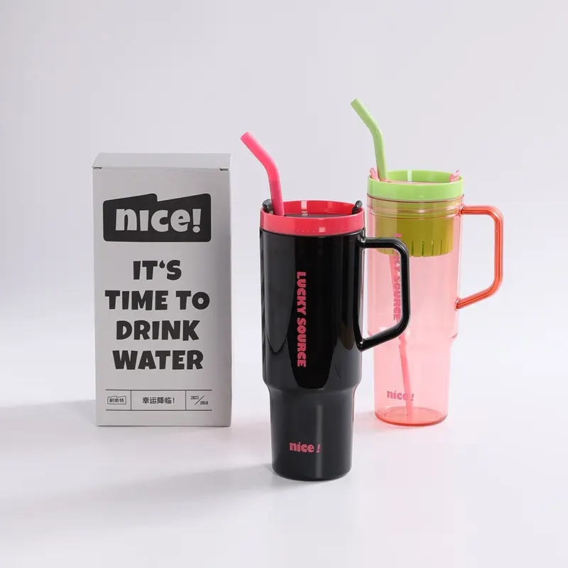 Tasse en plastique Tritan Sports Water Cup 1L grande capacité gobelet à café réutilisable avec les meilleurs services Vente en gros pas cher