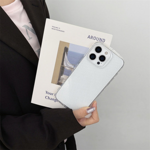 Nueva funda de jabón ovalada transpirable de refrigeración para <span class=keywords><strong>iPhone</strong></span> 16 17 15 14 Plus 13 12 <span class=keywords><strong>11</strong></span> Pro Max cubierta transparente de disipación de calor a prueba de golpes - Product Image 5