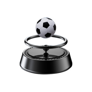 Diffuseur d'huiles essentielles pour voiture, ornement d'intérieur automobile, parfum liquide en métal, rotation de football suspendue solaire, vente chaude - Product Image 1