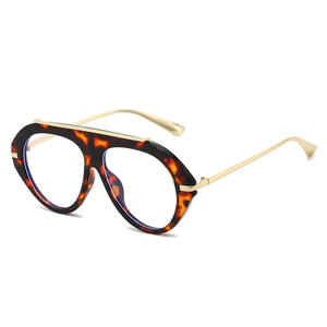 <span class=keywords><strong>Gafas</strong></span> <span class=keywords><strong>de</strong></span> Sol <span class=keywords><strong>de</strong></span> Moda Europea y Americana <span class=keywords><strong>para</strong></span> Mujer, Modelo 2026, con Protección Anti-luz Azul, Montura Cuadrada, Aro Completo, Combinan con Todo, Montura Moderna - Product Image 2