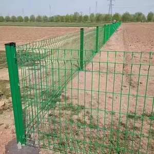 รั้วตาข่ายลวดเคลือบพีวีซีชุบสังกะสีสำหรับรั้วรอบนอกอาคาร รูปทรงสามเหลี่ยม 3 มิติ แบบโค้งงอ พร้อมแผงรั้วและประตู ลดราคา - Product Image 6