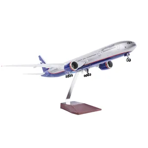 Produits de bureau promotionnels modèle d'avion Boeing 777 russie cadeau d'affaires décoration artisanat échelle 1/157 taille 47cm pour adulte